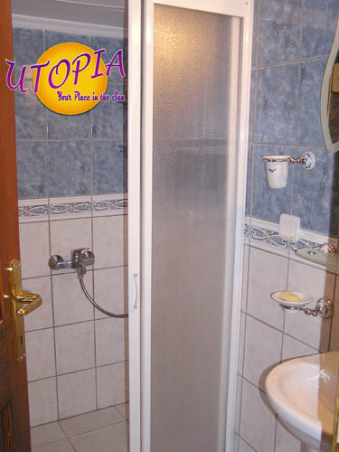 picture of bathroom3 VA84